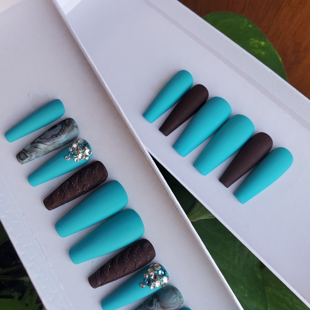 Press on Nails - Picture 2 of 8